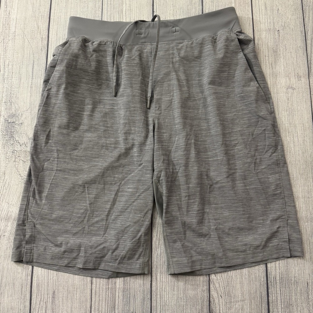 Lululemon T.H.E Short 9" Lined Size Medium Gray Workout Activewear Summer